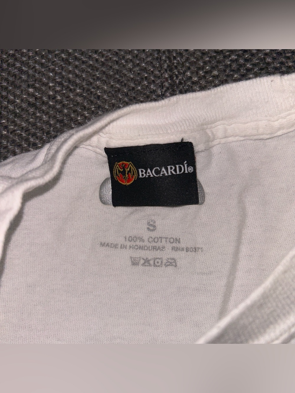 Rare Y2K Bacardi Liquor Long Sleeve Promo Tee - Picture 4 of 7